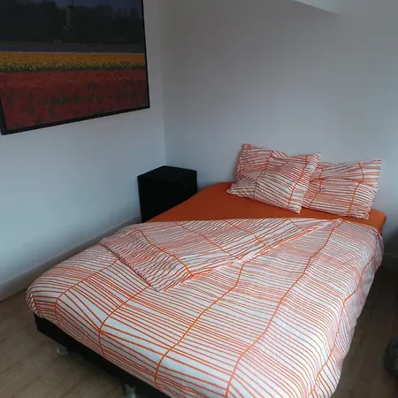 Canal House Easy Bnb 아파트 레이든